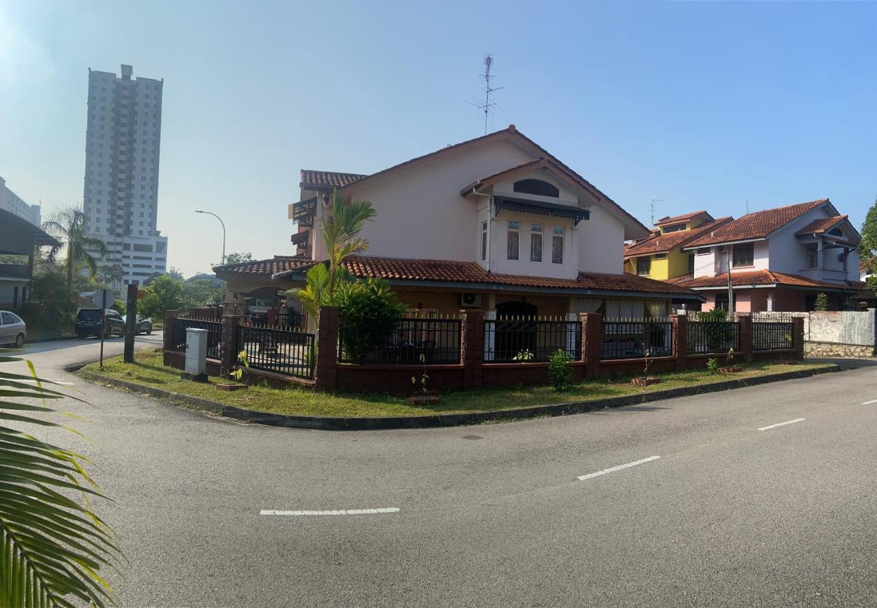 Khatib Wisma tamu *